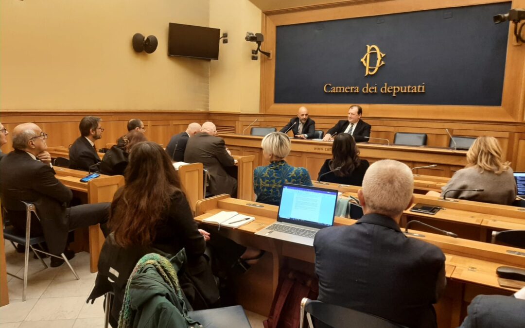 Paolo Pietrangelo, Direttore generale della Conferenza: “Il tema dei Diritti va ripreso in una chiave profondamente moderna, va sviluppato in modo da anticipare la richiesta dei cittadini, nella convinzione che i Diritti devono essere azioni e non manifesti. Il Difensore civico è l’influencer delle istituzioni” all’evento sulla Difesa civica alla Camera dei Deputati