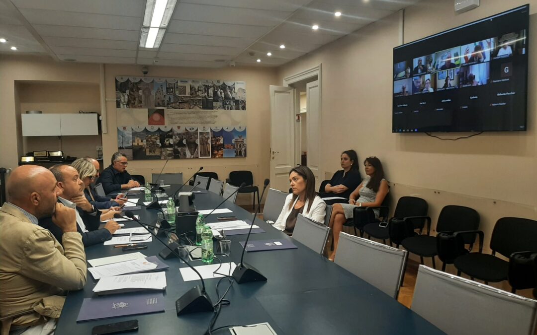 Assemblea plenaria: i Presidenti approvano un ordine del giorno per salvaguardare Poste italiane S.p.A., su impulso del Presidente Latini